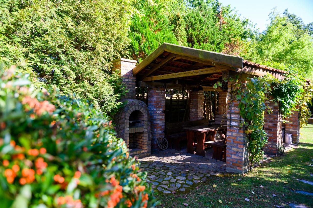 Landhaus Nienhagen Exterior foto